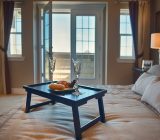 What painting to make a romantic room?